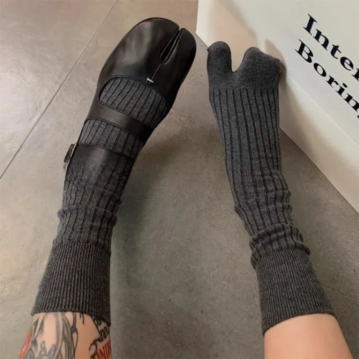 Cotton Split Toe Ribbed Socks