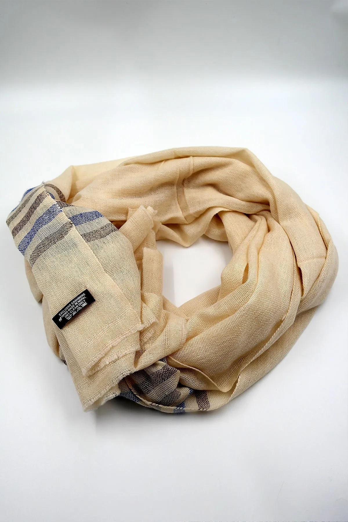 Cozy and Comfortable Cashmere Pashmina Shawls