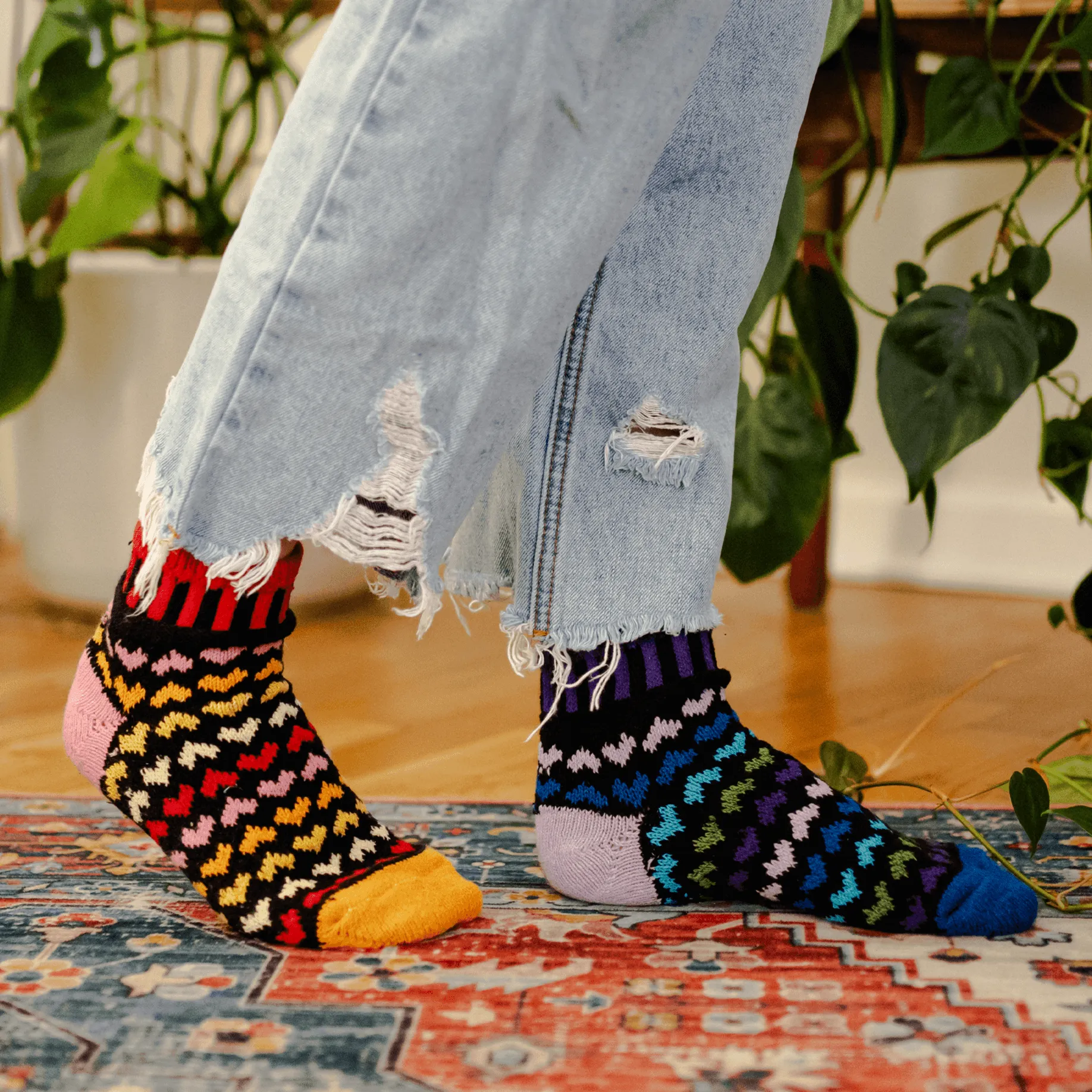 HEARTS Delightfully Colorful Knitted Quarter Socks