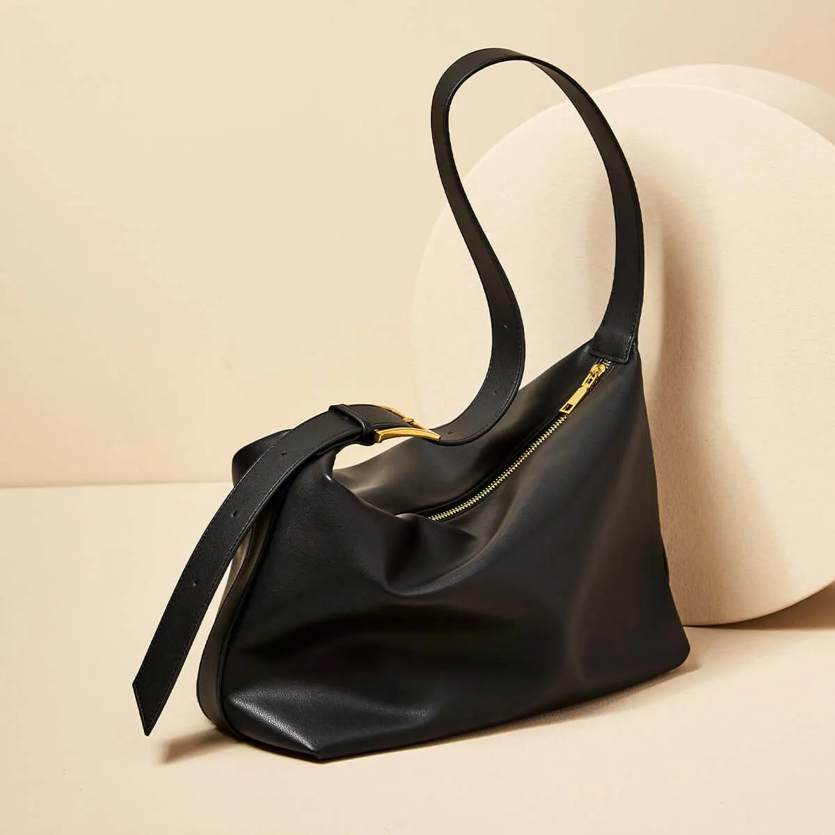 Sleek Retro Leather Tote Bag