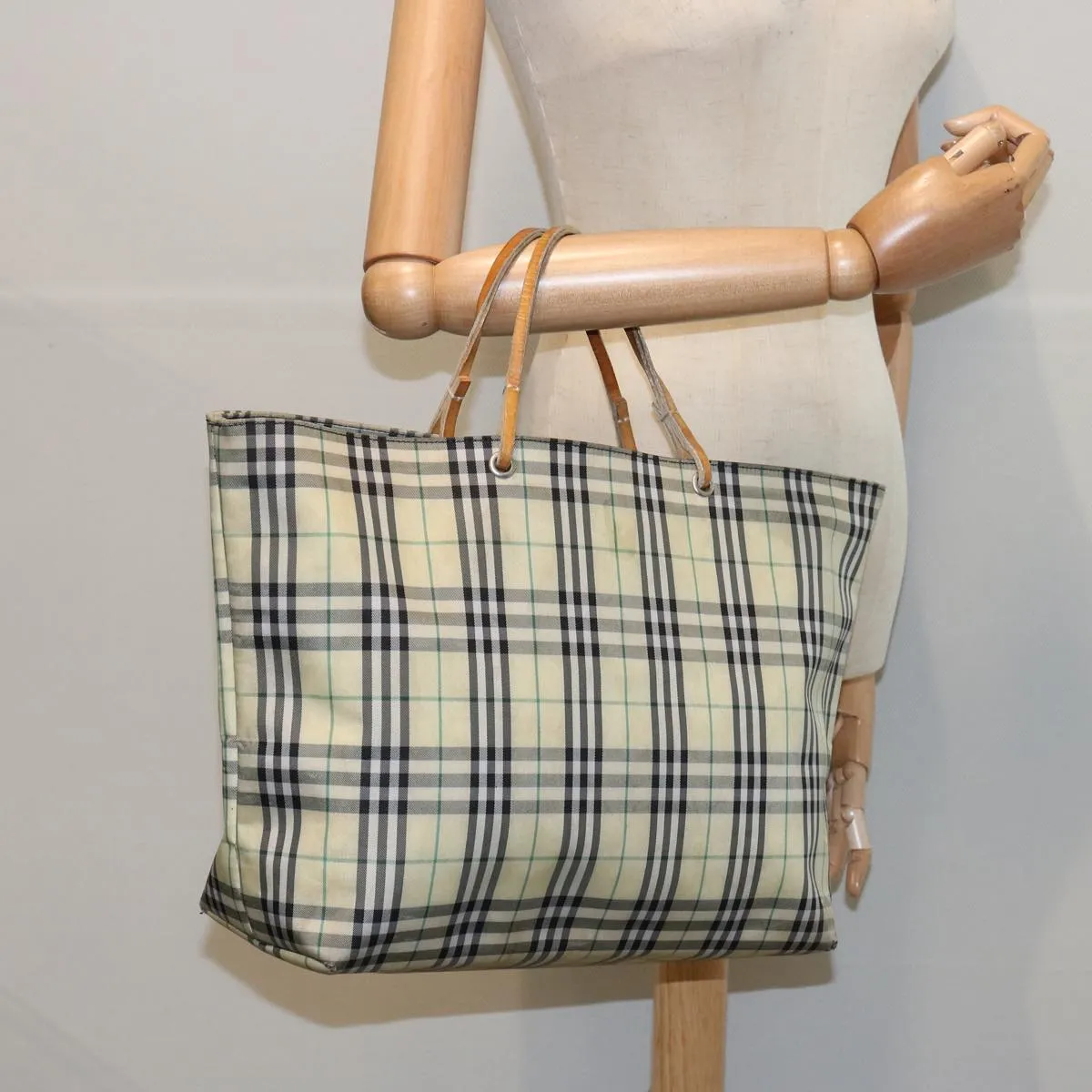 Trendy Inspired Burberry Nova Check Tote Bag Nylon Yellow Auth Ti1543