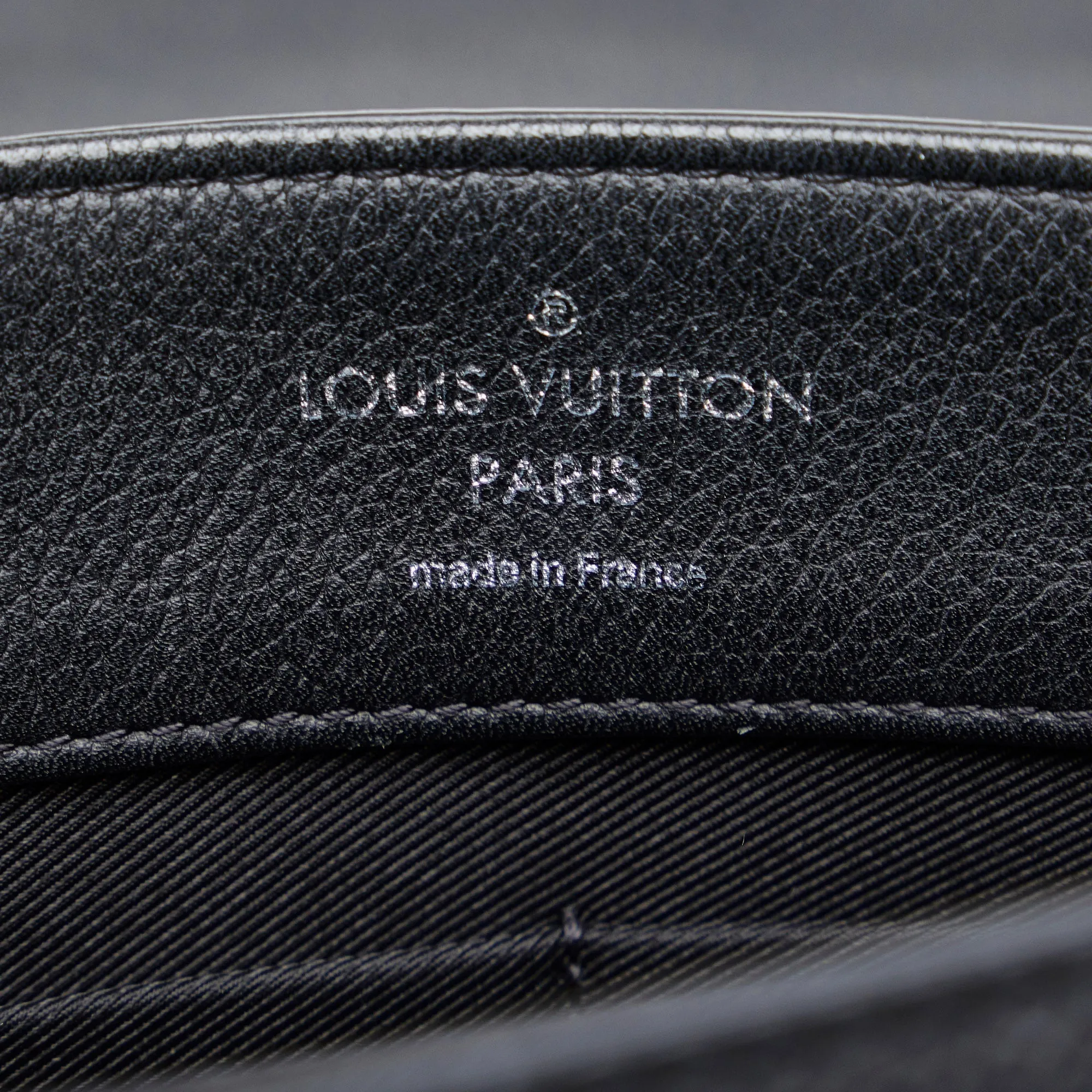 Trendy Inspired Louis Vuitton Lockme Ii Satchel