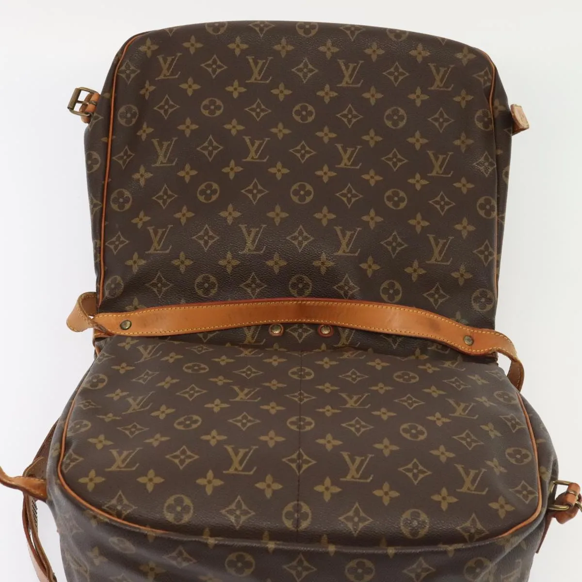 Trendy Inspired Louis Vuitton Monogram Saumur 35 Shoulder Bag M42254 Lv Auth 74367